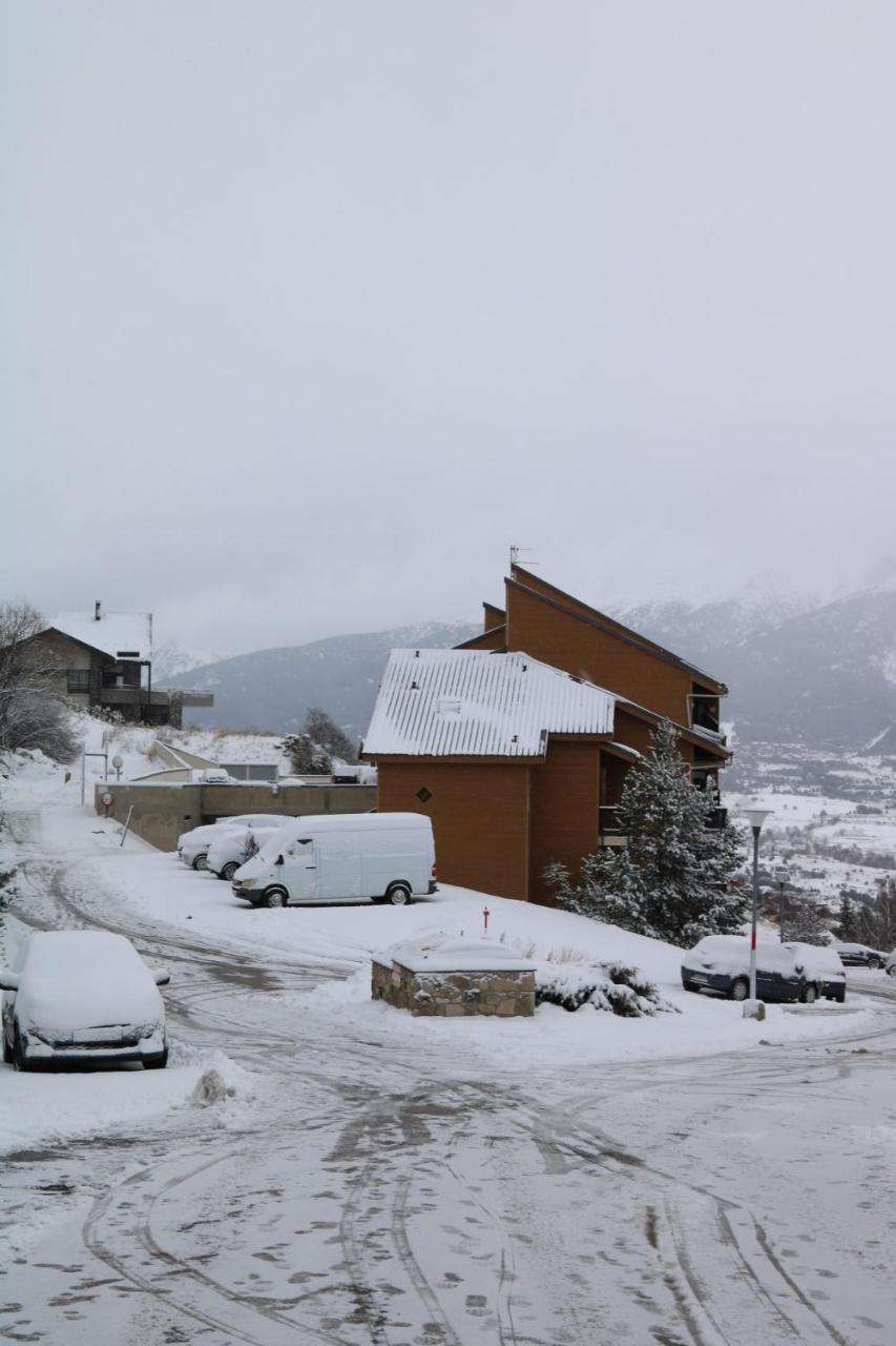 Charmant Appartement Les Temples Du Soleil Font-Romeu-Odeillo-Via Exteriör bild